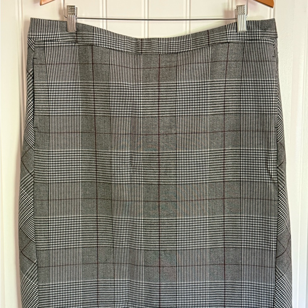 A New Day - Gray and Purple Checkered Pencil Skirt